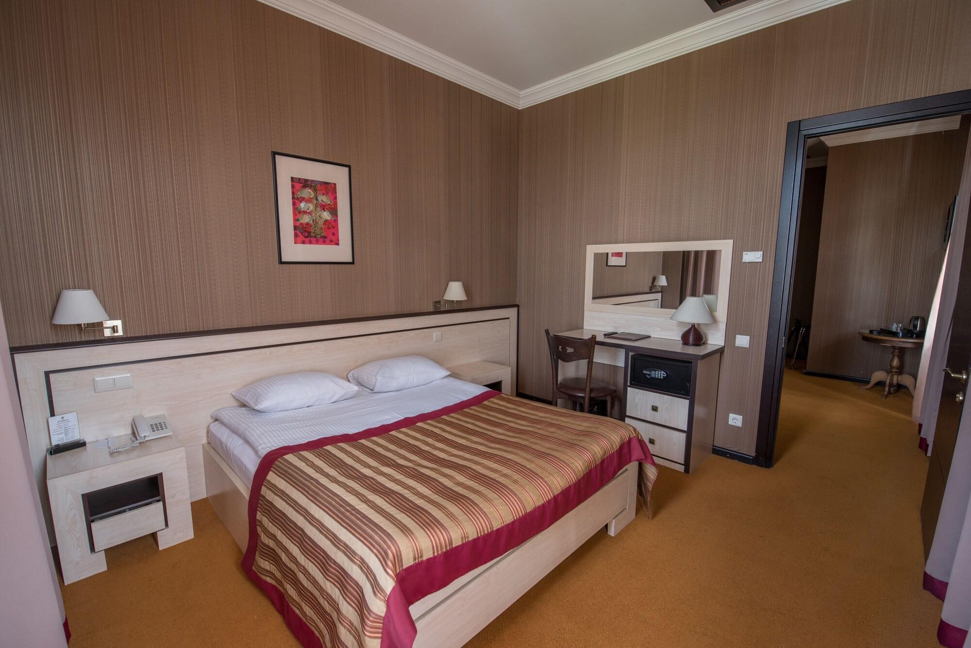 Hotel Rikhe Monika Tbilisi Esterno foto