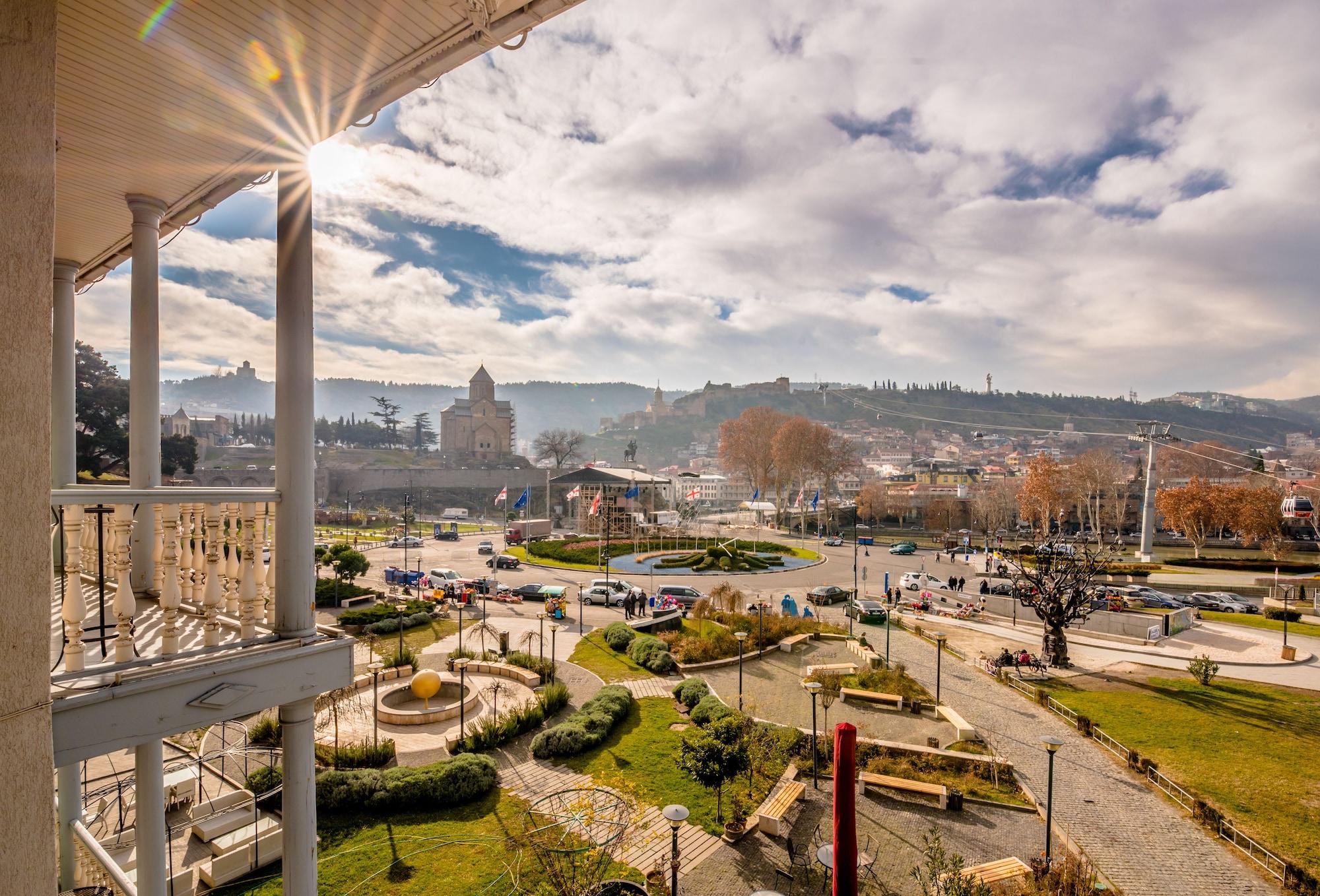 Hotel Rikhe Monika Tbilisi Esterno foto