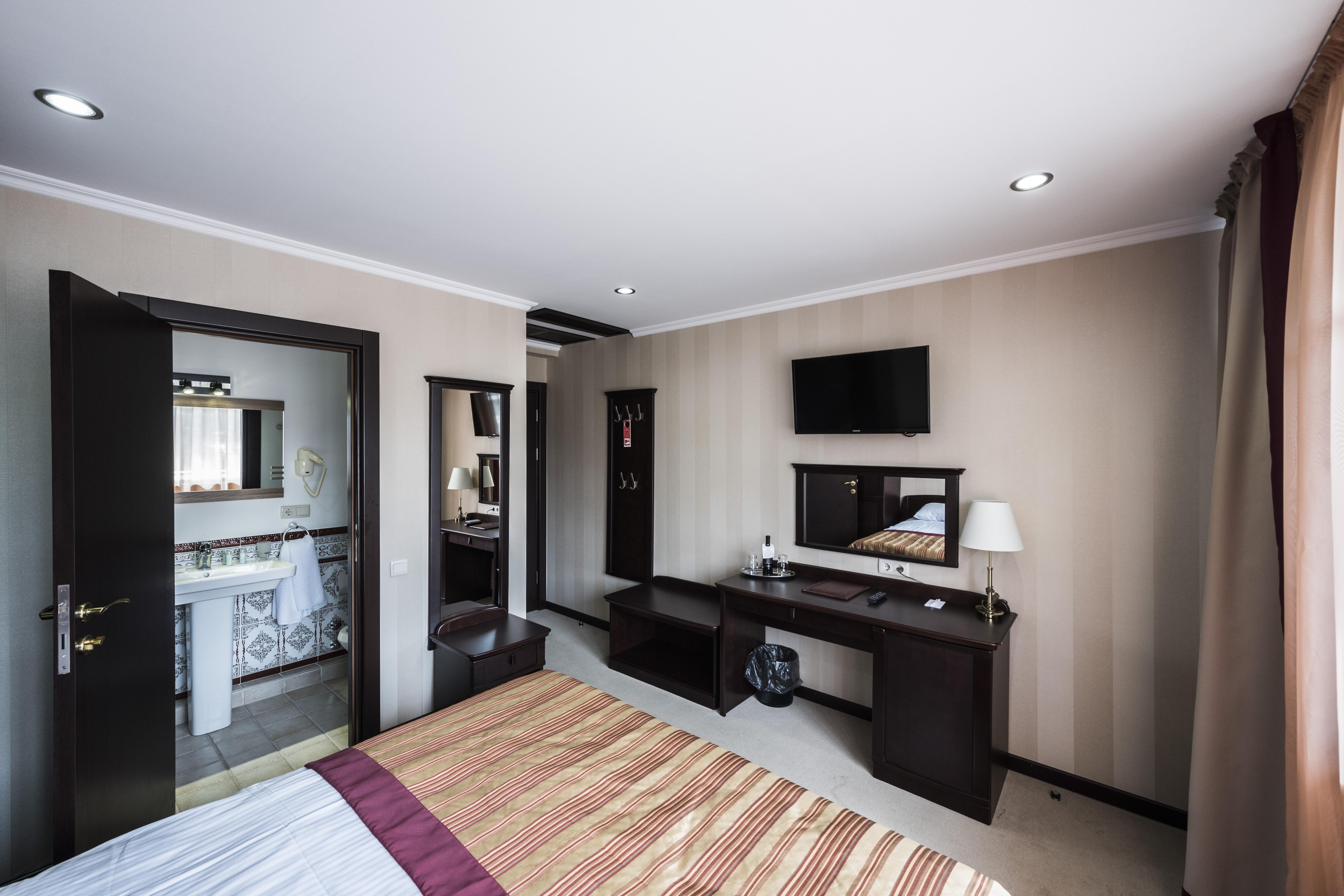 Hotel Rikhe Monika Tbilisi Esterno foto