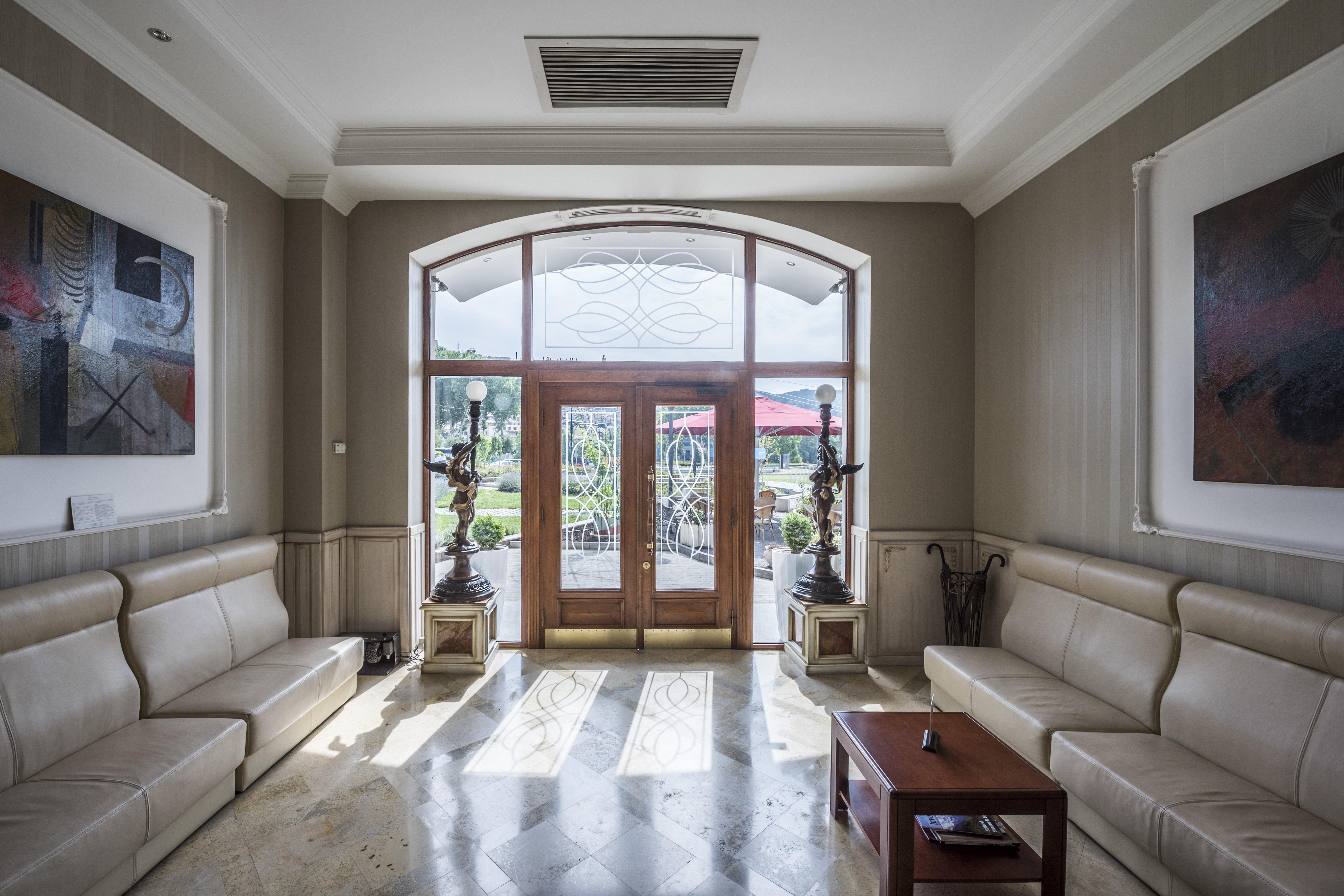Hotel Rikhe Monika Tbilisi Esterno foto