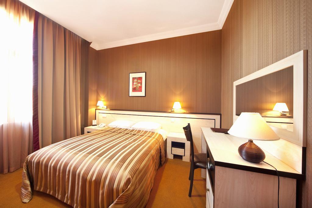 Hotel Rikhe Monika Tbilisi Camera foto