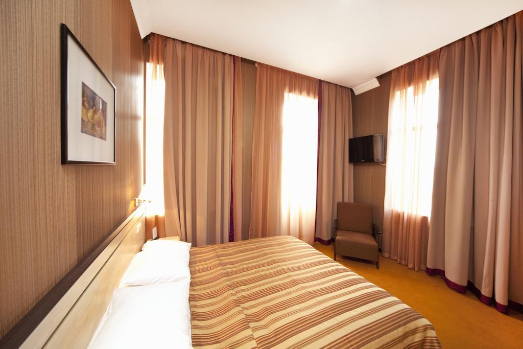 Hotel Rikhe Monika Tbilisi Camera foto