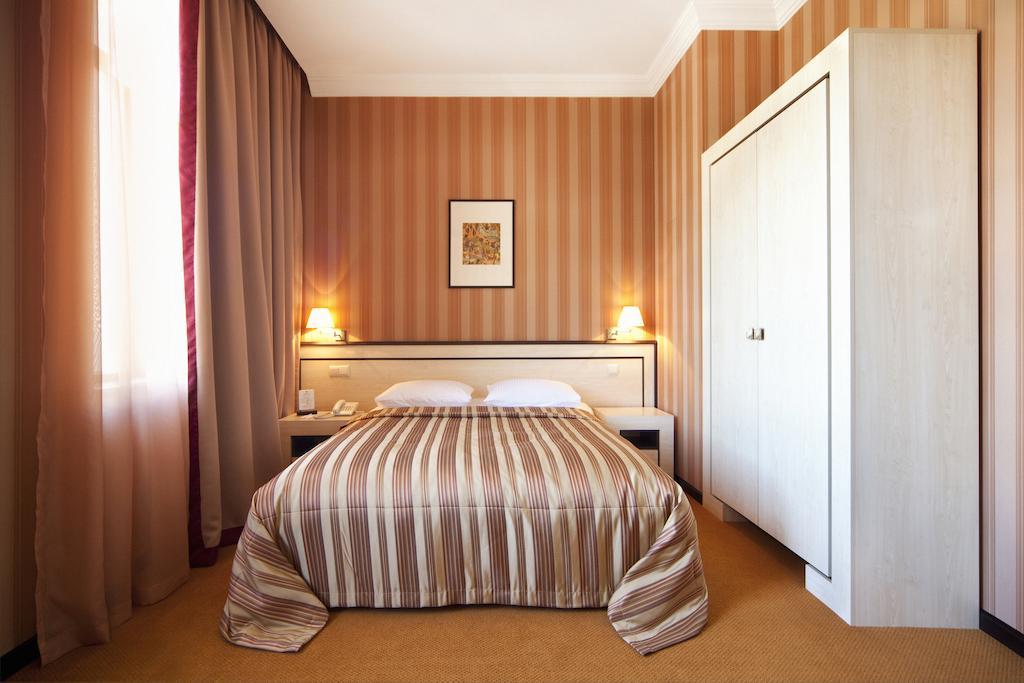 Hotel Rikhe Monika Tbilisi Esterno foto