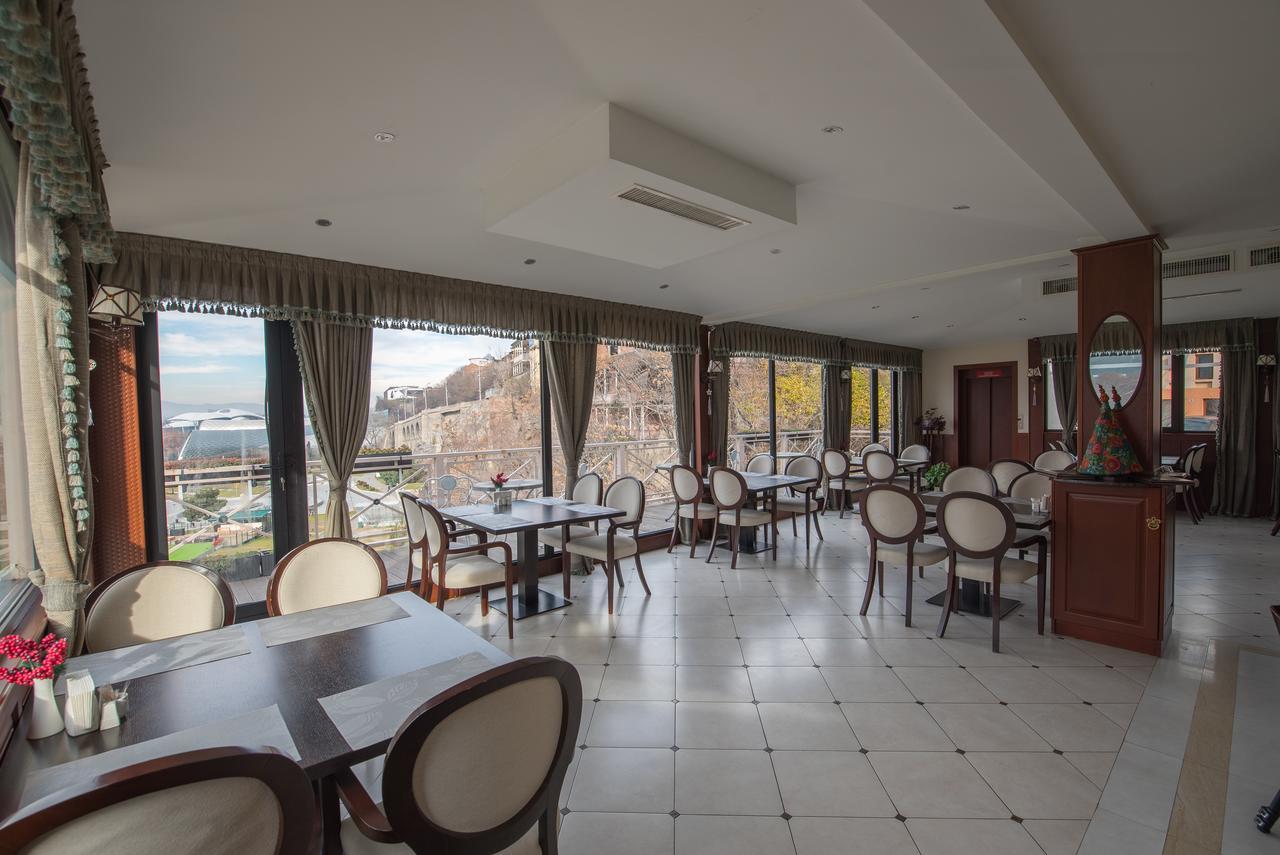 Hotel Rikhe Monika Tbilisi Esterno foto