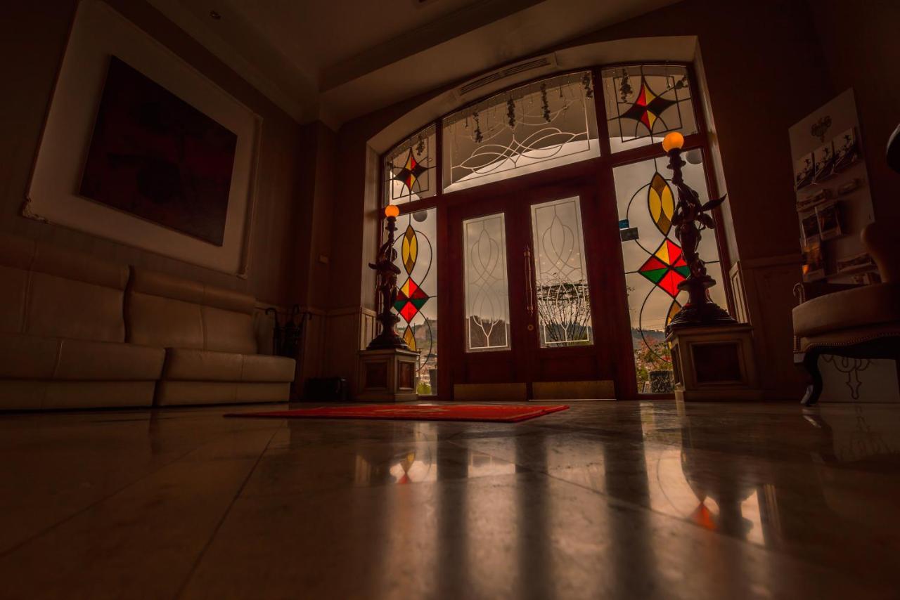 Hotel Rikhe Monika Tbilisi Esterno foto