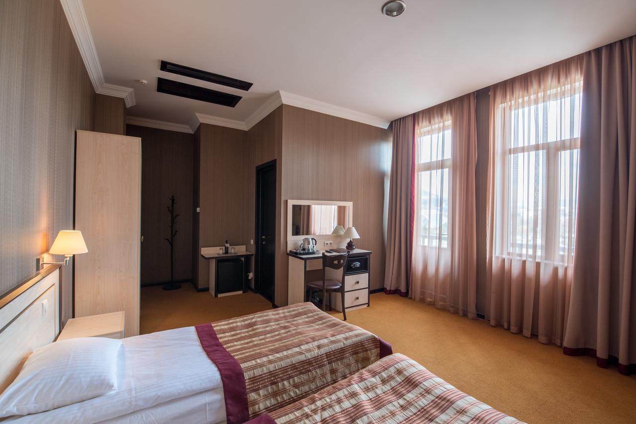Hotel Rikhe Monika Tbilisi Esterno foto